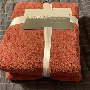 Fleece throw blanket